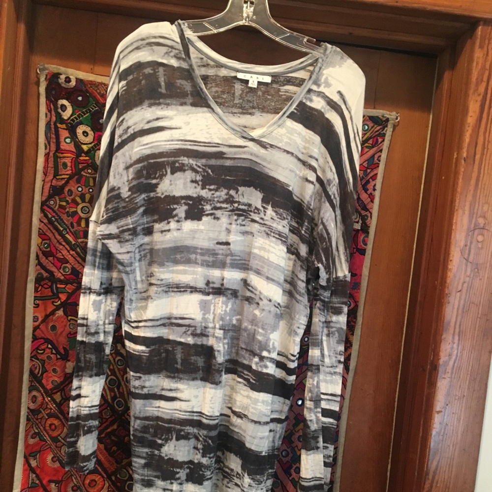 Cabi tunic/dress in abstract print.